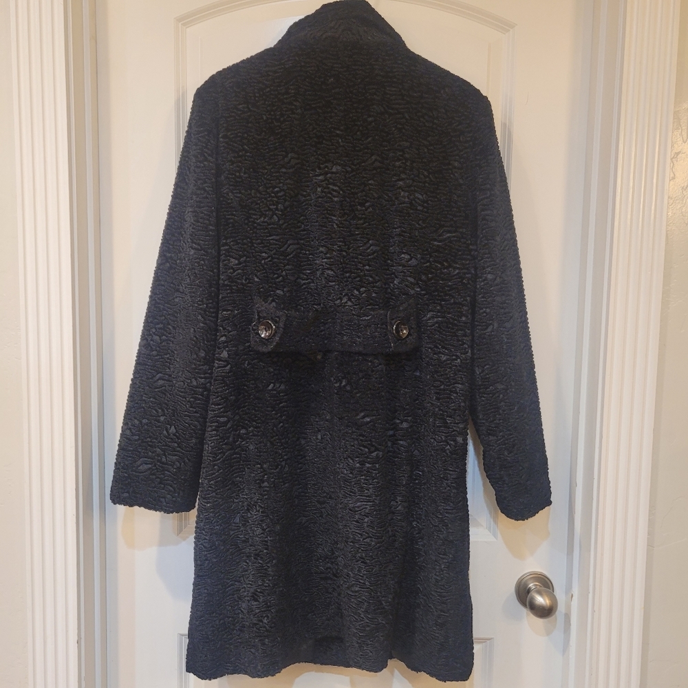 Elegant Black Women's Coat - Picture 10 of 12